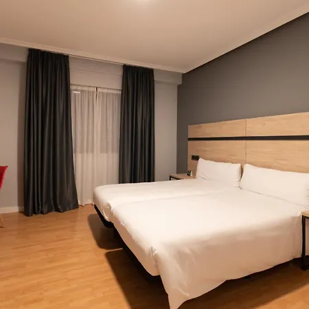 Alda Centro Hotel 3*